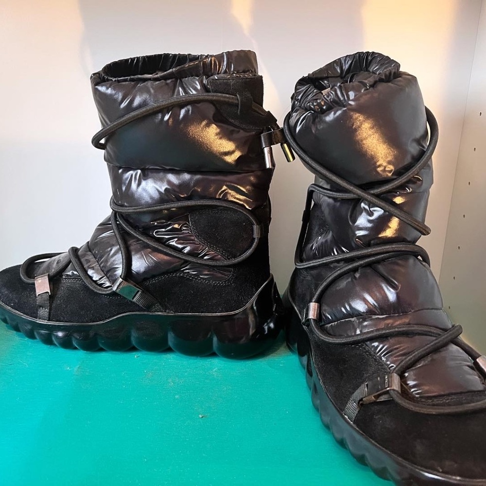 Boots - Picture 6 of 6